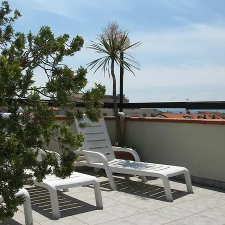 罗萨蒂酒店 酒店 里米尼