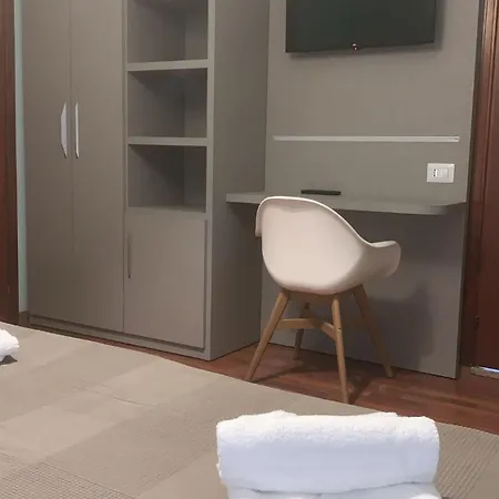 罗萨蒂酒店 酒店